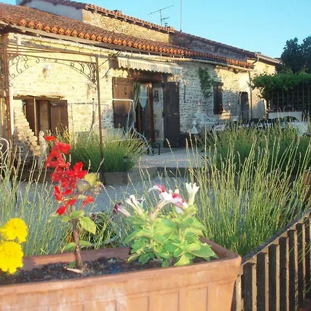 Le Petit Tournesol Chambres D'hotes Le Grand-Madieu