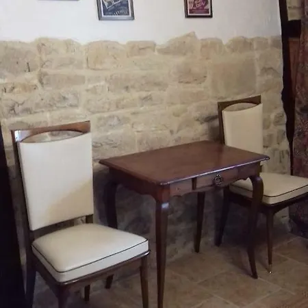 Bed & Breakfast Le Petit Tournesol Chambres D'hotes Le Grand-Madieu
