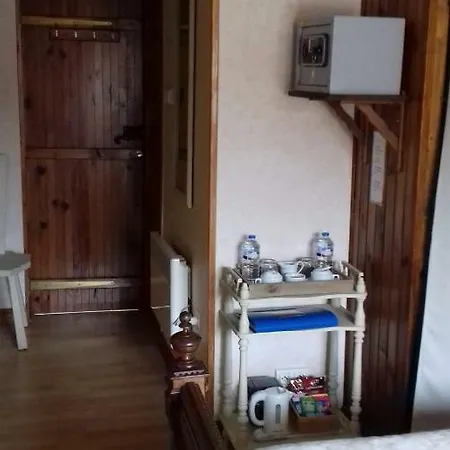 Couette-café Le Petit Tournesol Chambres D'hotes Le Grand-Madieu