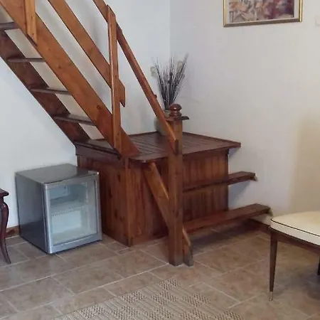 Le Petit Tournesol Chambres D'hotes Bed & Breakfast Le Grand-Madieu